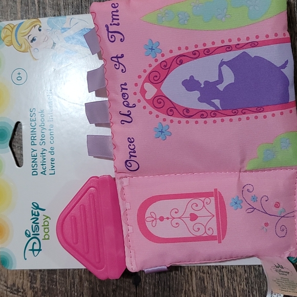 Disney lot for babies x3 receiving blankets and baby first book age 0-3 NWT - Picture 3 of 5